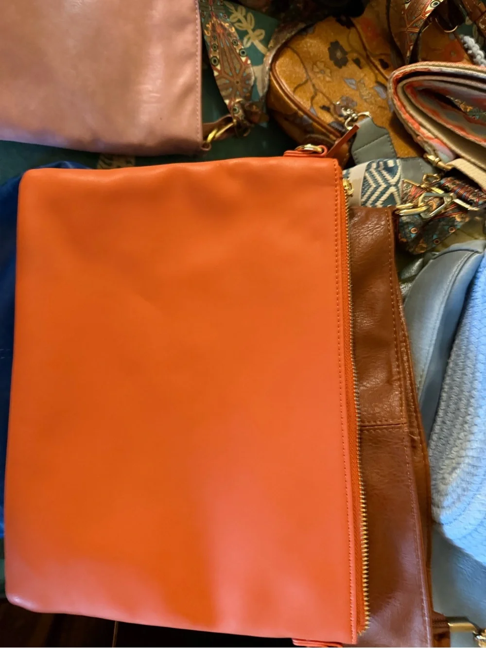 Bundle of 11 purses / hand bags with extra straps